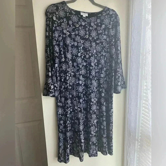 J. Jill Women Dress Medium Jersey Knit Stretch Floral Blue 3/4 Bell Sleeve EUC - Picture 2 of 9